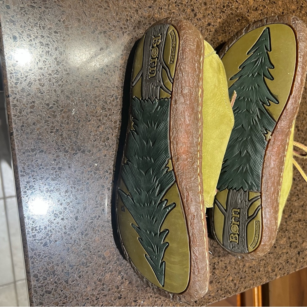 Born Oxford Women's Olive Green Suede Leather derby - Picture 5 of 8